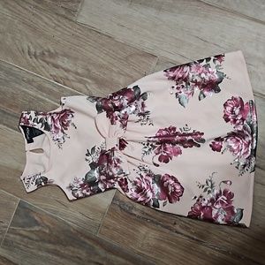 Love 2 Be Loved little girls dress size 4 0178